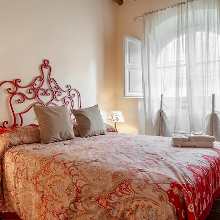 Casa Paradiso A Due Passi Da Casa vacanze Lucca